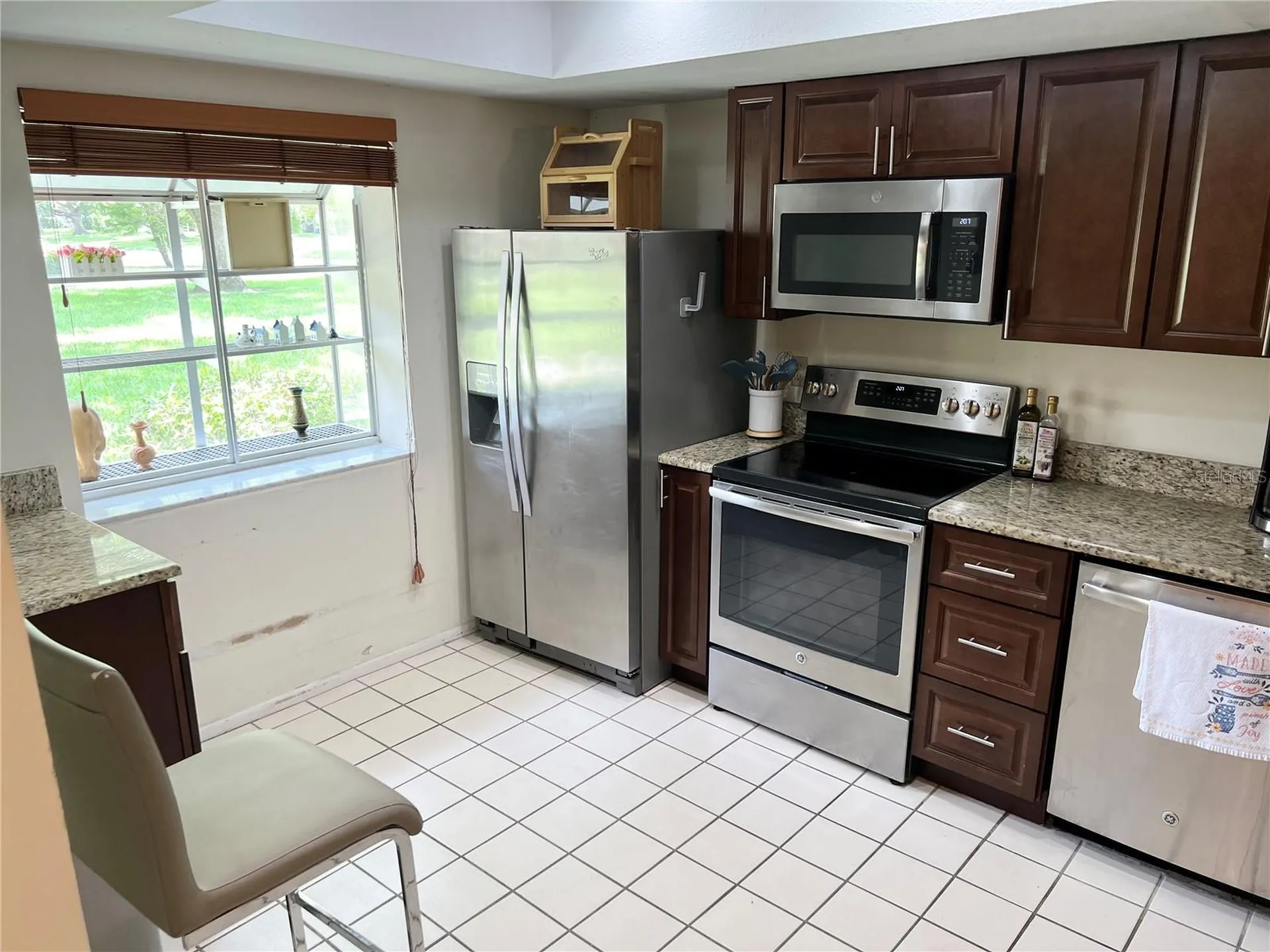 2297 Lark Circle E Palm Harbor FL 34684