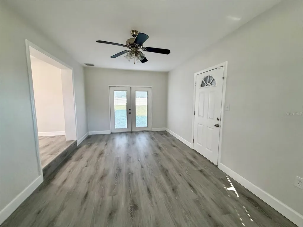 706 Romano Avenue Orlando FL 32807