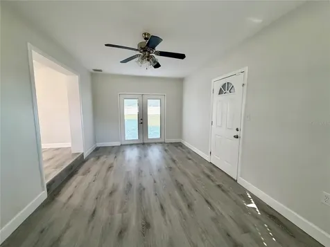 706 Romano Avenue Orlando FL 32807