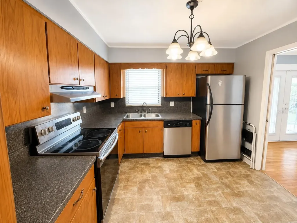 409 Montgomery Avenue Lakeland FL 33801