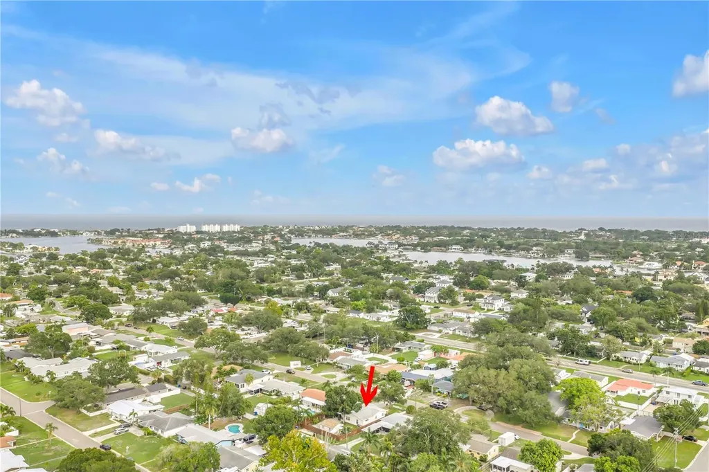 743 41st Avenue NE St Petersburg FL 33703