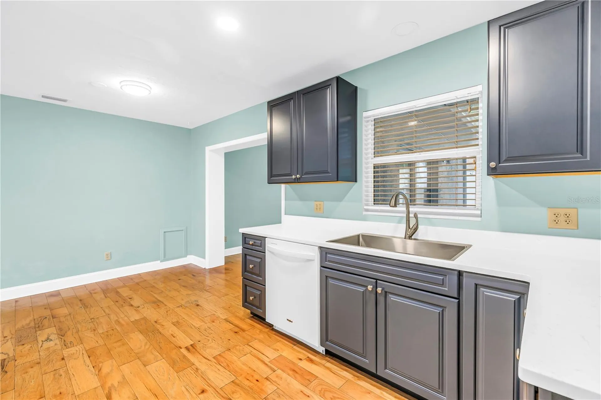743 41st Avenue NE St Petersburg FL 33703