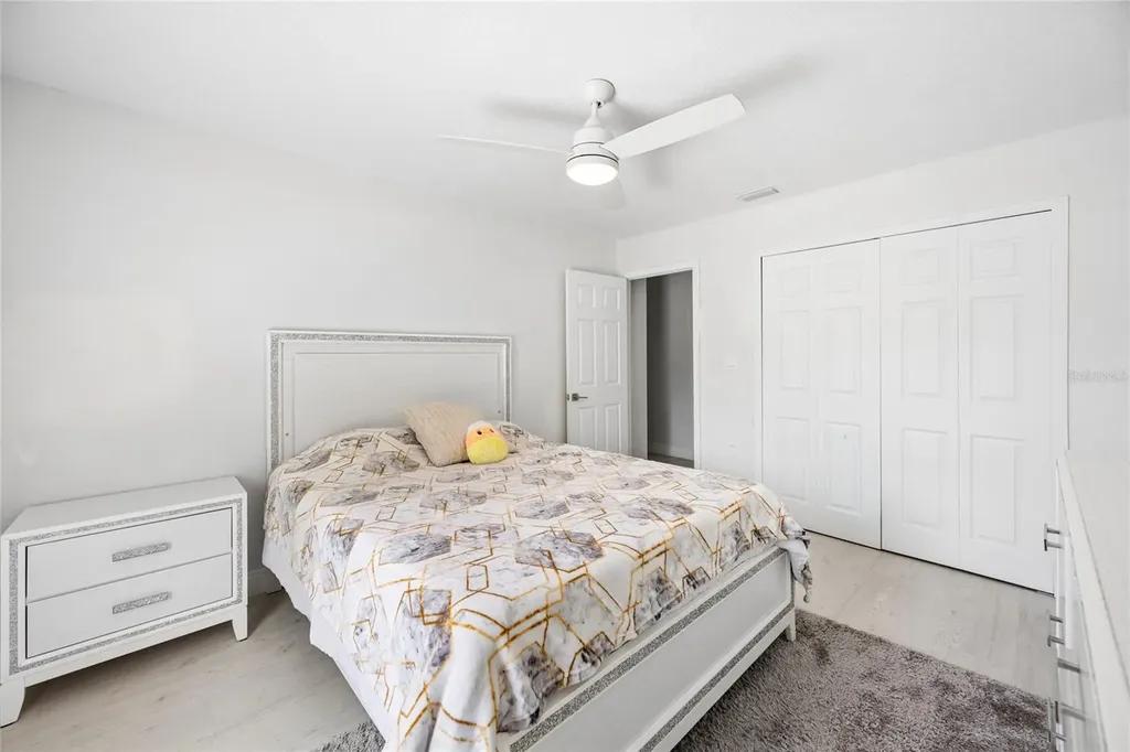 733 Saxby Avenue Orlando FL 32835