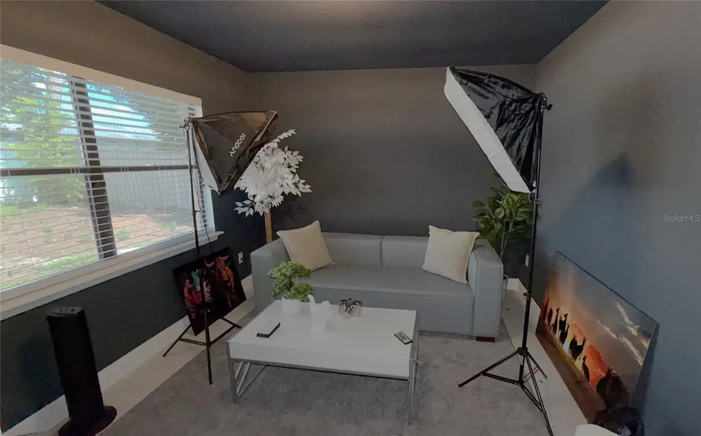 733 Saxby Avenue Orlando FL 32835