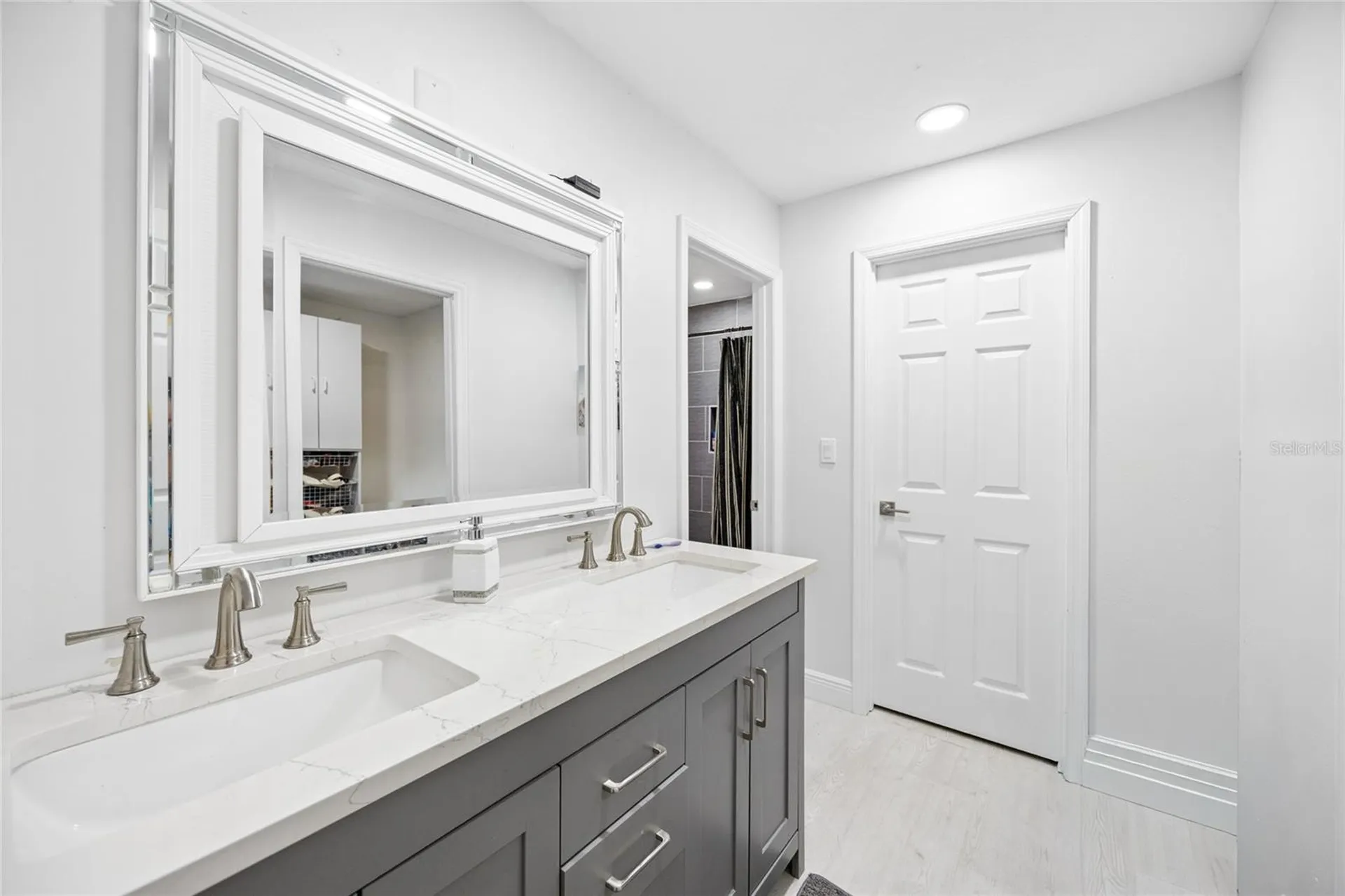 733 Saxby Avenue Orlando FL 32835
