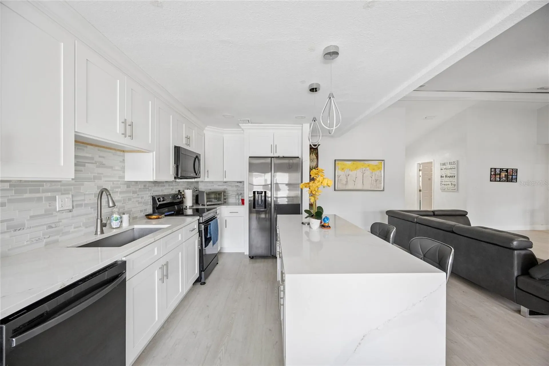 733 Saxby Avenue Orlando FL 32835