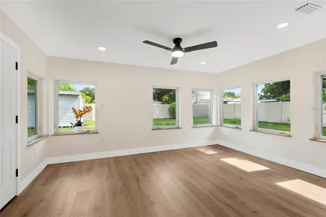 2541 47th Avenue N St Petersburg FL 33714