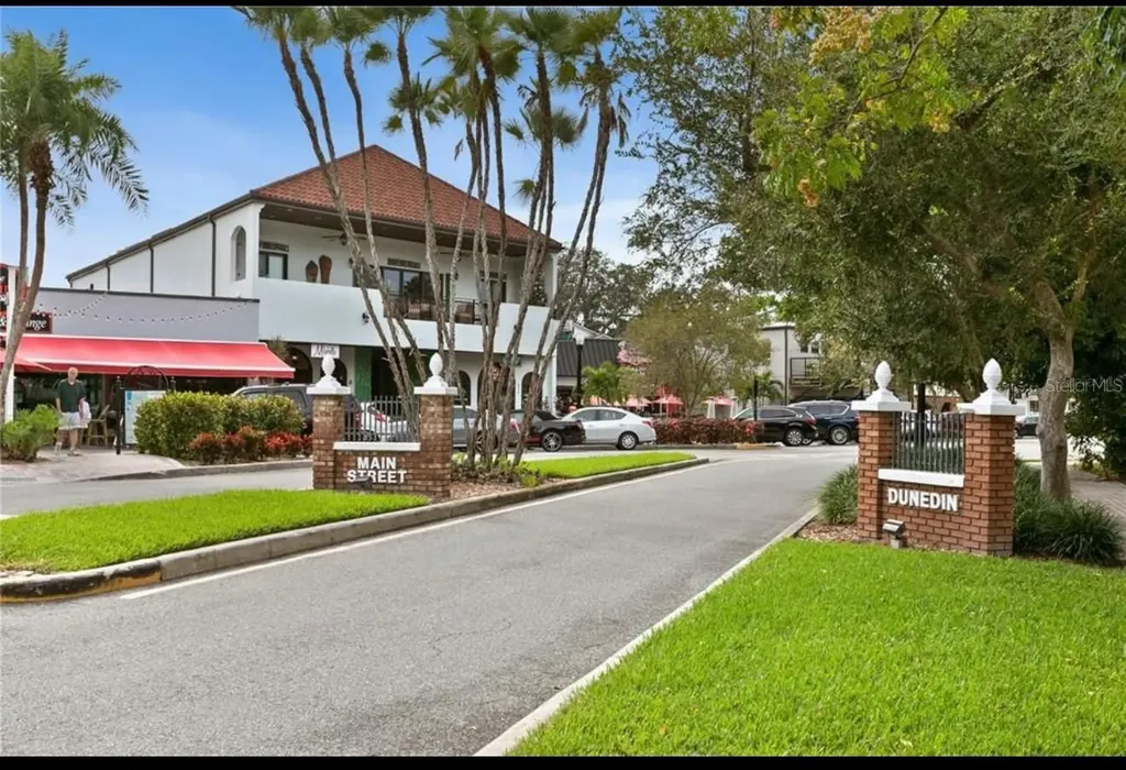 861 Maple Court Dunedin FL 34698