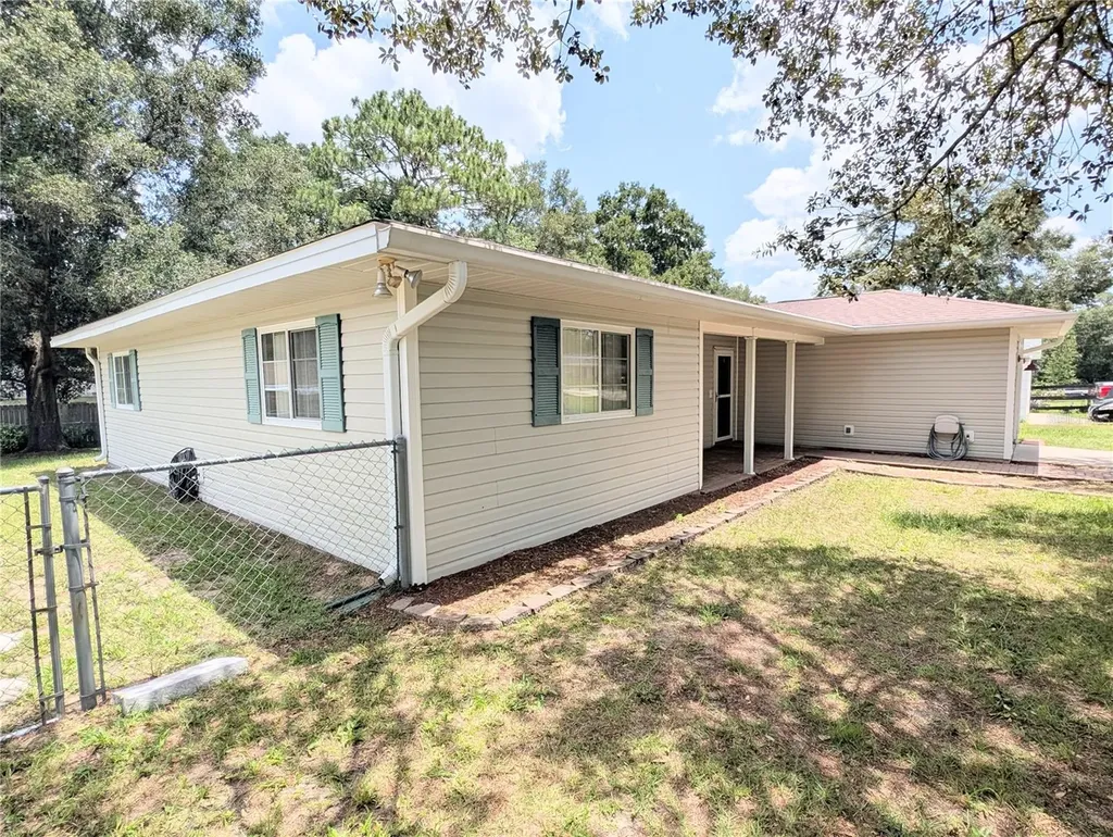 20167 SW 81st Street Dunnellon FL 34431