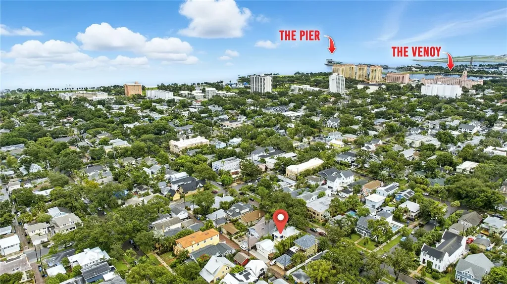 221 13th Avenue NE St Petersburg FL 33701