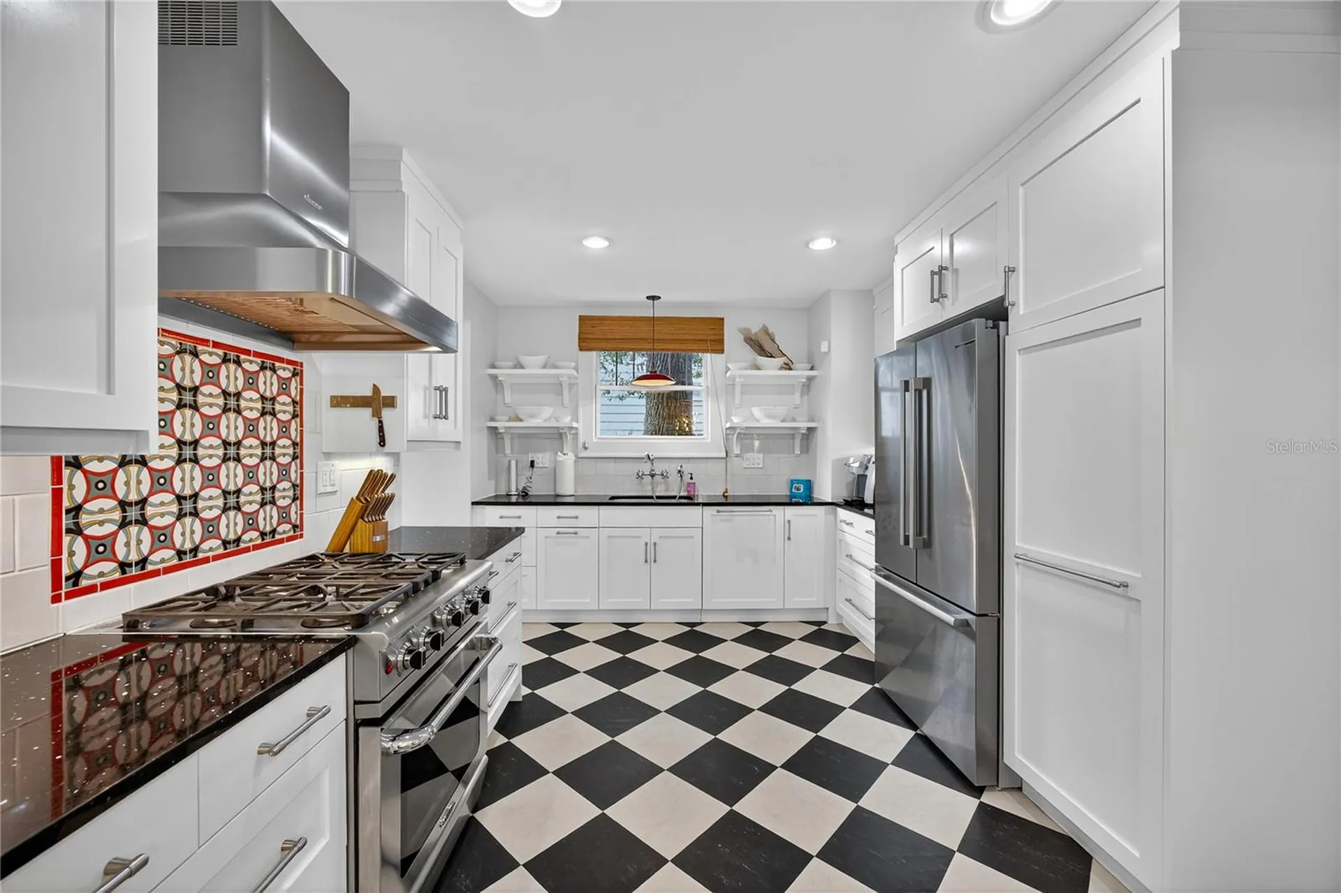 221 13th Avenue NE St Petersburg FL 33701