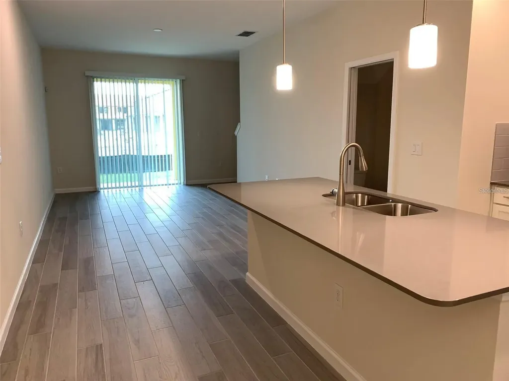 9831 Red Eagle Drive Orlando FL 32825