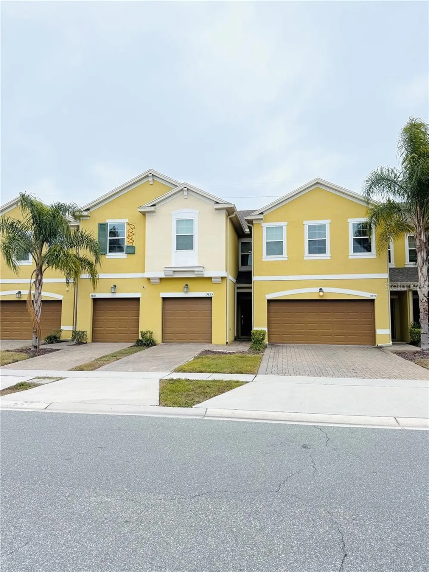 9831 Red Eagle Drive Orlando FL 32825