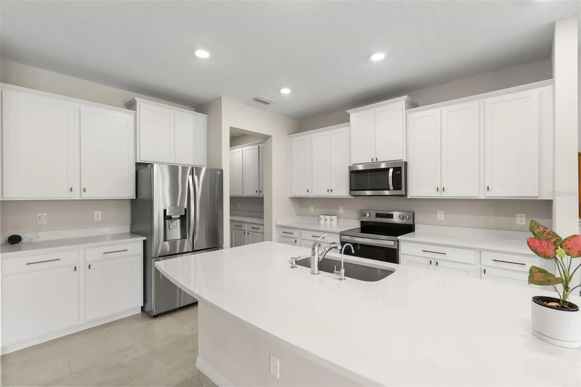 6764 Broad River Avenue Land O Lakes FL 34638