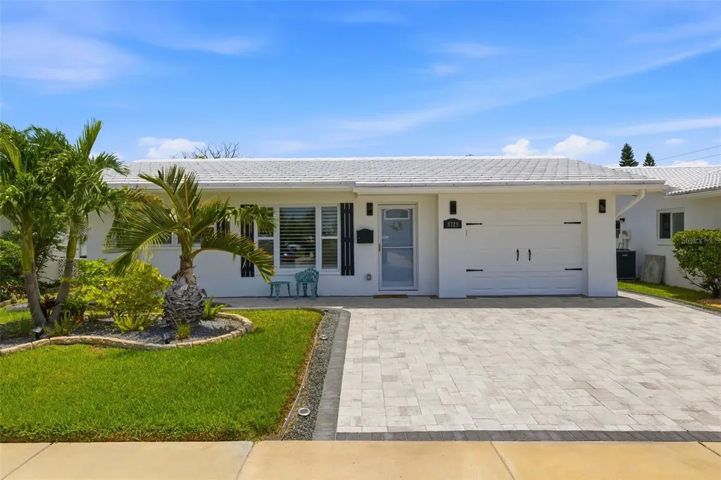 9729 37th Street N Pinellas Park FL 33782
