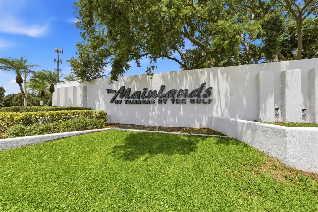 9729 37th Street N Pinellas Park FL 33782