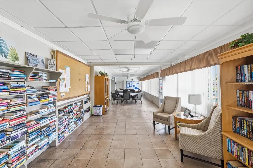 9729 37th Street N Pinellas Park FL 33782