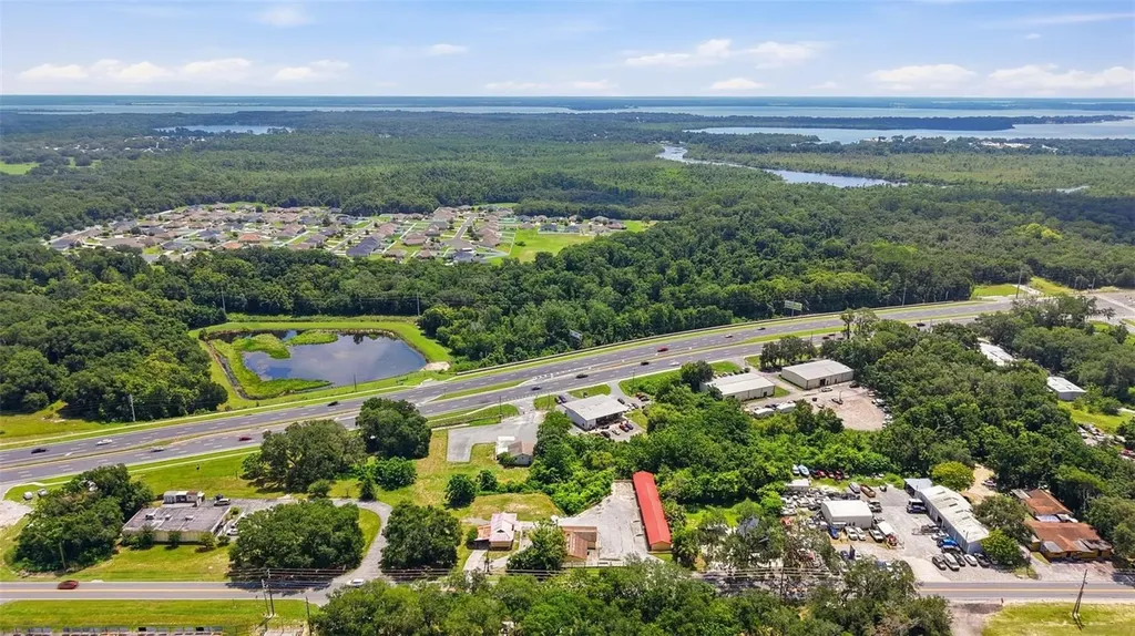 2766 Us Highway 441/27 Highway Fruitland Park FL 34731