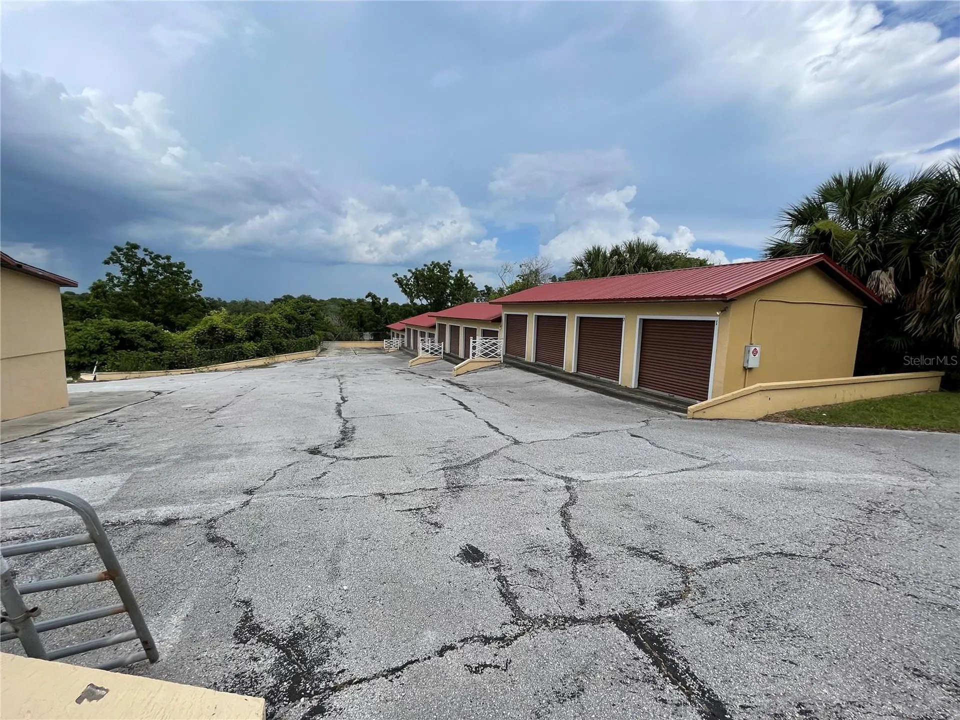 2766 Us Highway 441/27 Highway Fruitland Park FL 34731