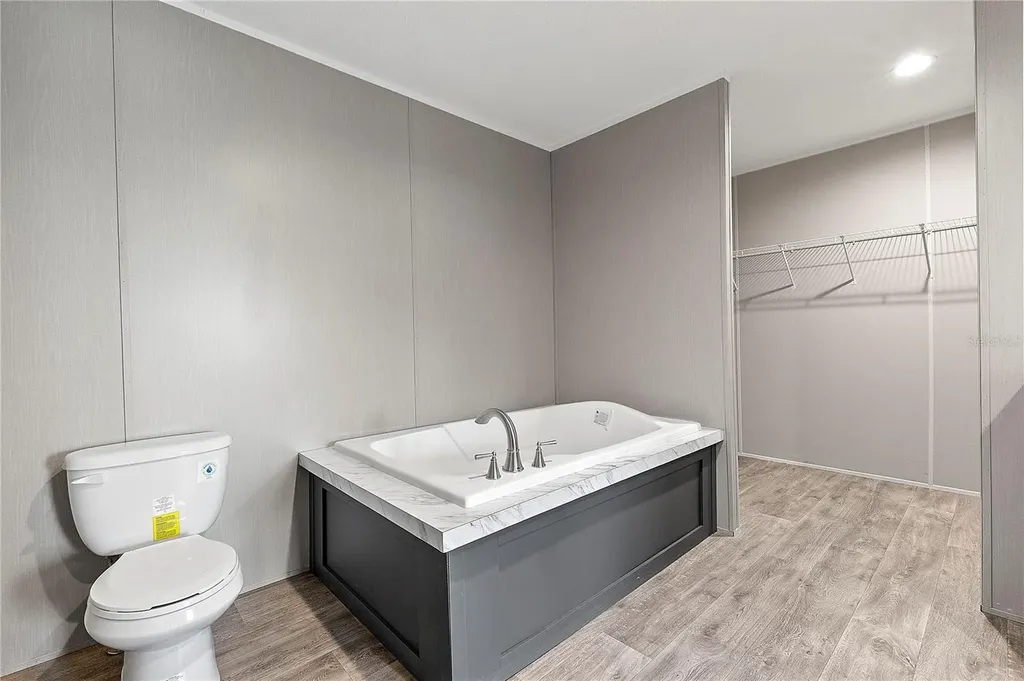 25136 Huckleberry Way Astatula FL 34705