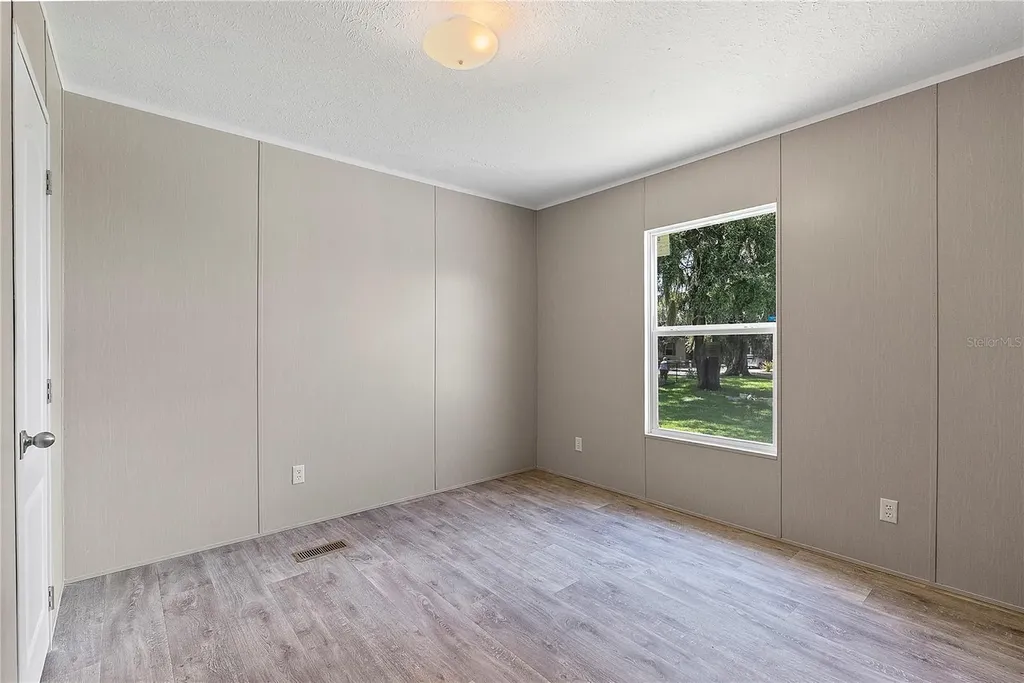 25136 Huckleberry Way Astatula FL 34705