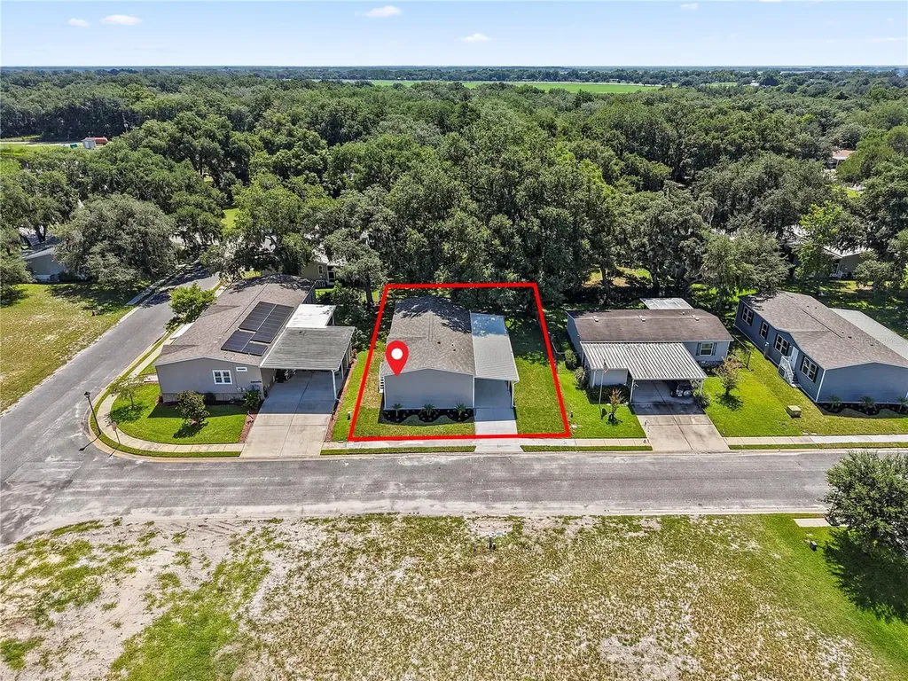 25136 Huckleberry Way Astatula FL 34705