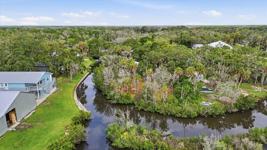 14496 & 14498 W Captain Court Crystal River FL 34429