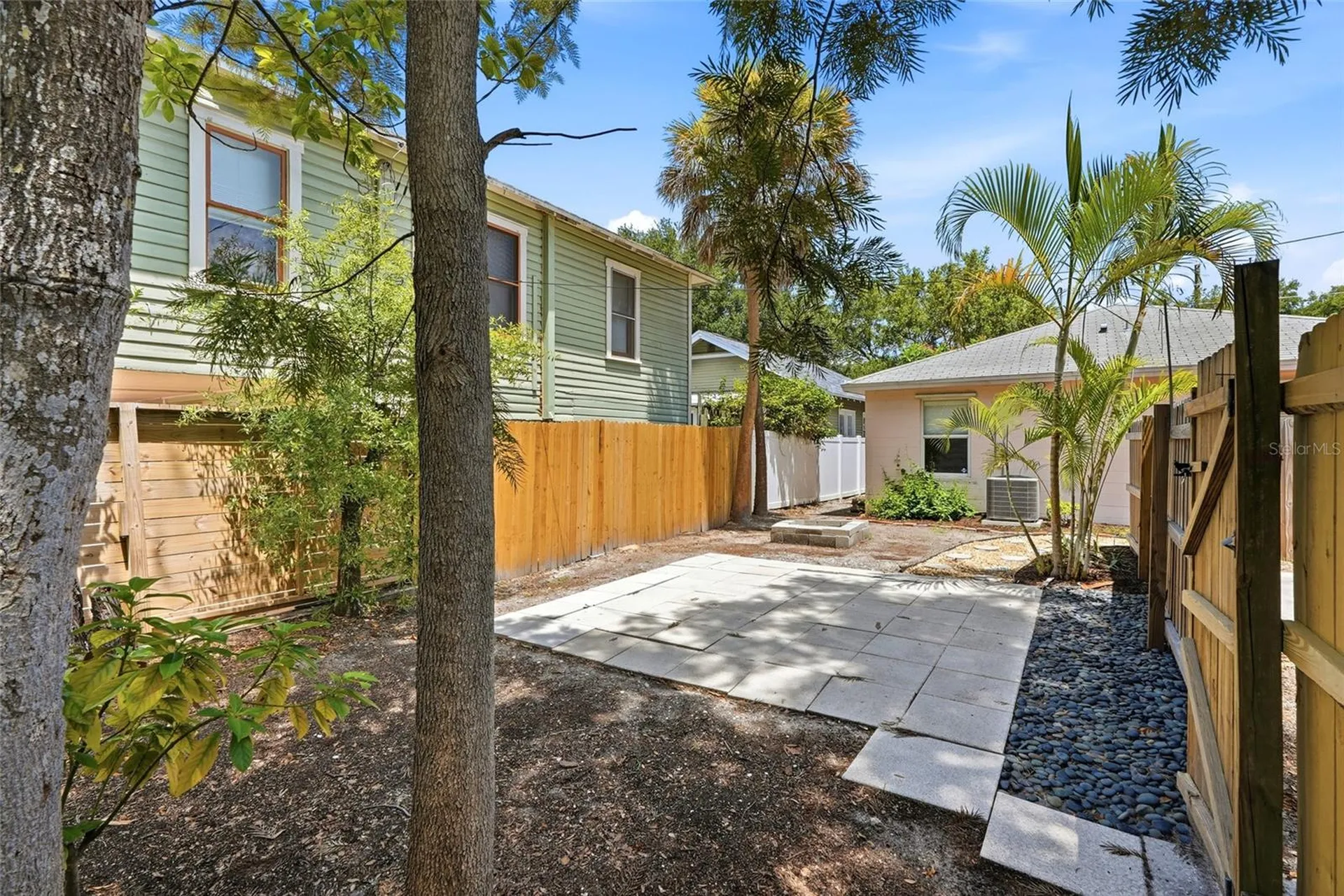 608 9th Avenue N St Petersburg FL 33701