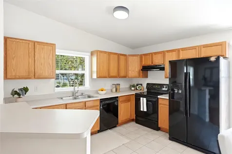 608 9th Avenue N St Petersburg FL 33701