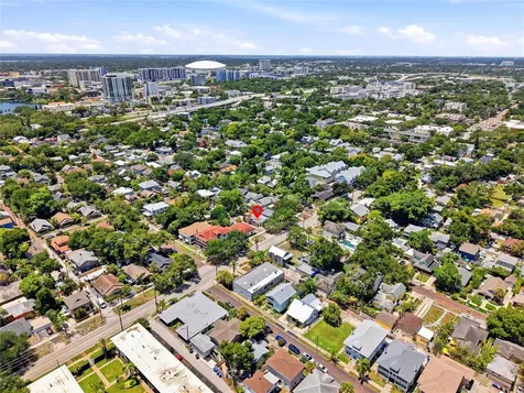 608 9th Avenue N St Petersburg FL 33701