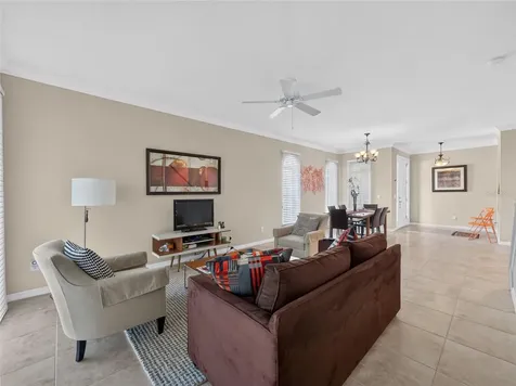 8915 Della Scala Circle Orlando FL 32836