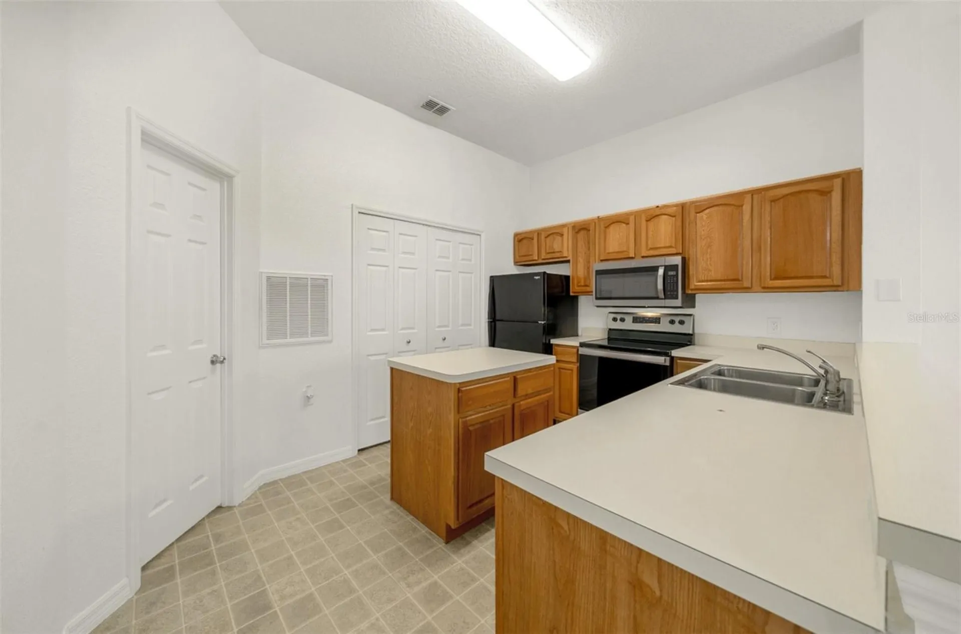 970 N Spring Garden Avenue Deland FL 32720