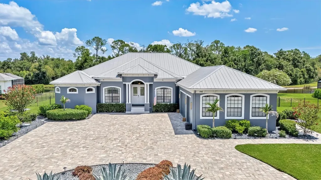 1911 148th Court E Bradenton FL 34212