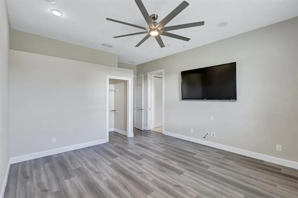 1911 148th Court E Bradenton FL 34212