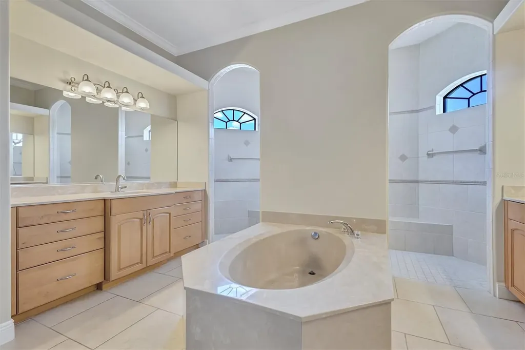 1911 148th Court E Bradenton FL 34212