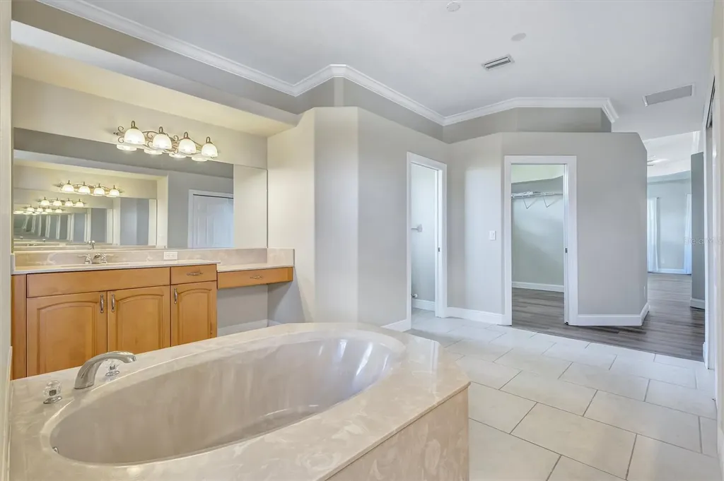 1911 148th Court E Bradenton FL 34212