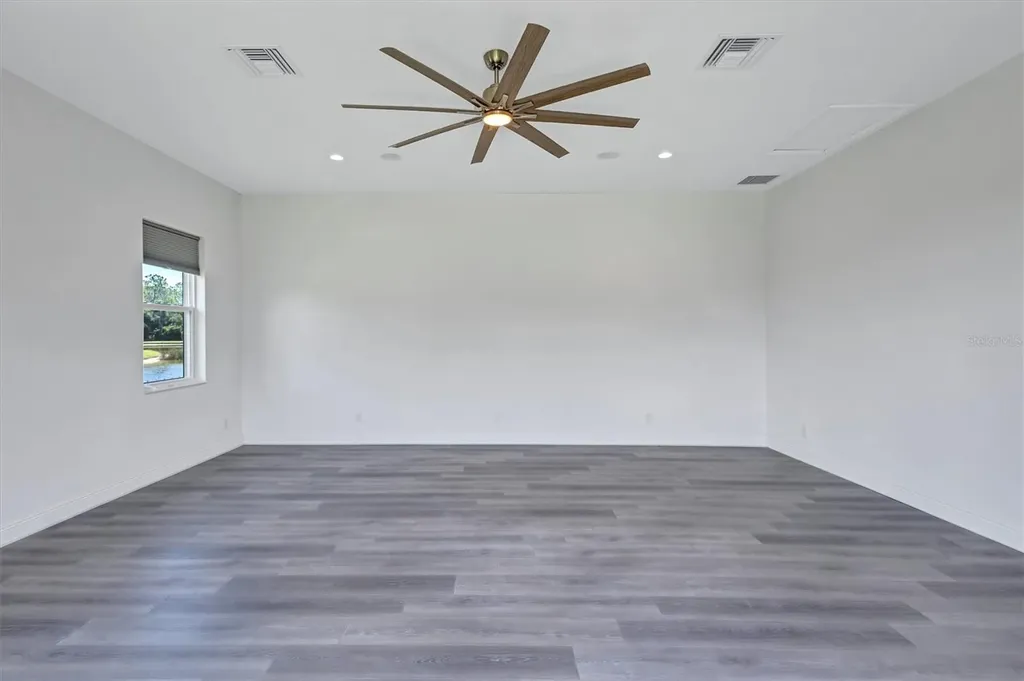 1911 148th Court E Bradenton FL 34212