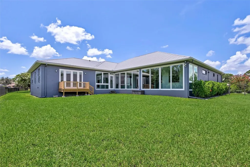 1911 148th Court E Bradenton FL 34212