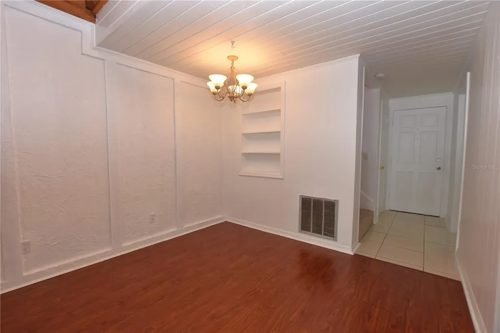 2221 9th St SE Winter Haven FL 33880