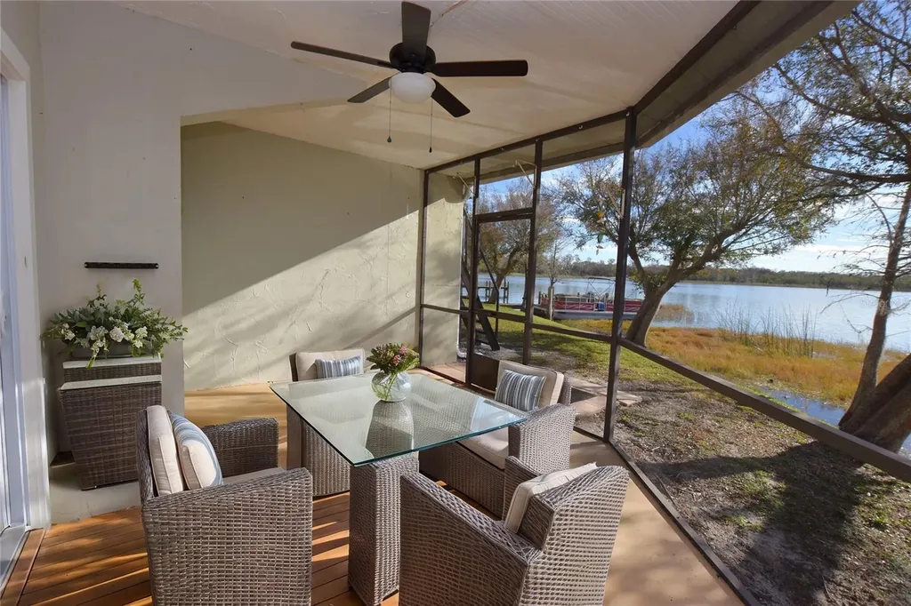 2221 9th St SE Winter Haven FL 33880