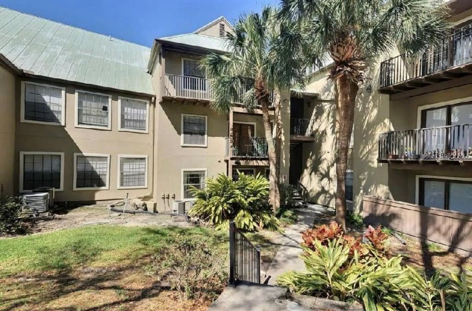 199 Afton Square Altamonte Springs FL 32714