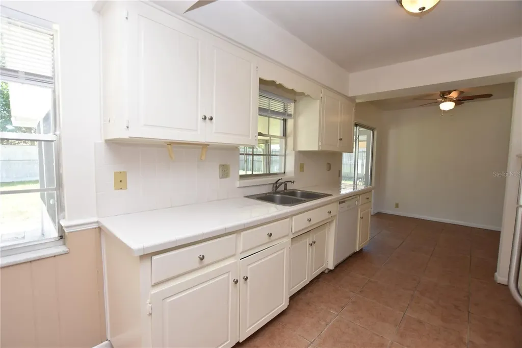 204 Chaucer Lane Winter Haven FL 33884