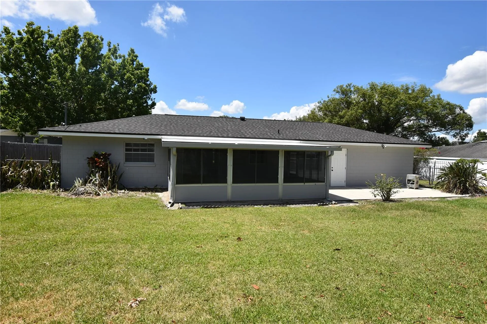 204 Chaucer Lane Winter Haven FL 33884