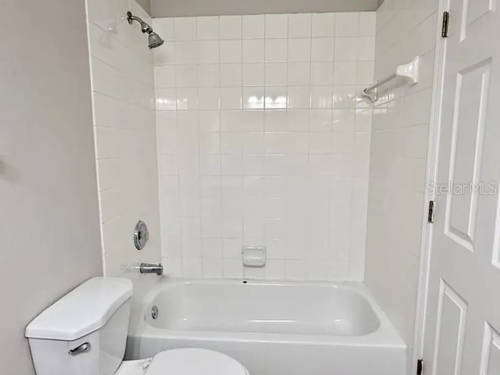 2300 The Oaks Boulevard Kissimmee FL 34746