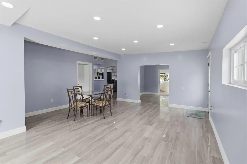 8304 Dot Lane Orlando FL 32809