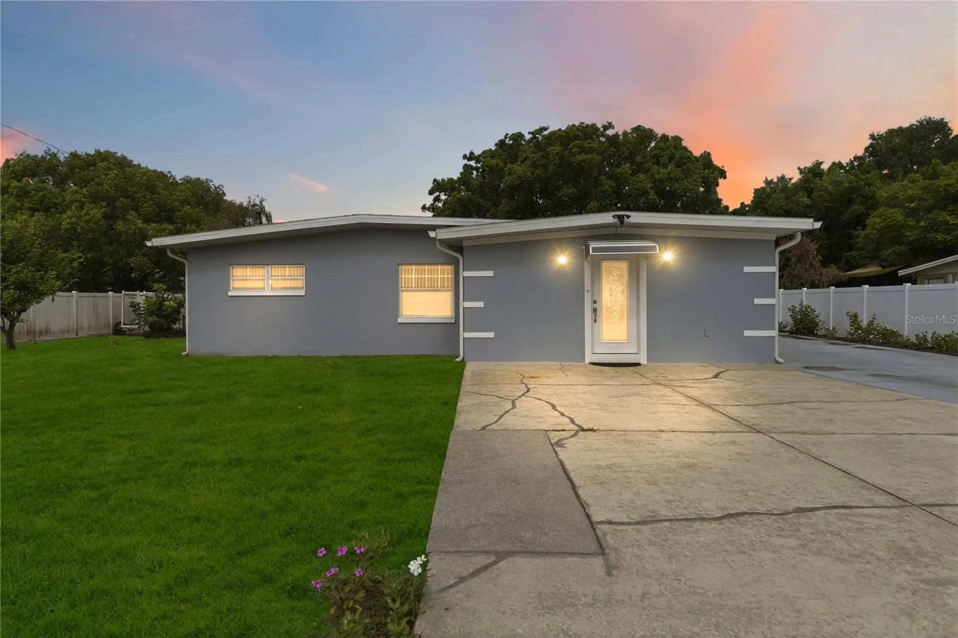 8304 Dot Lane Orlando FL 32809