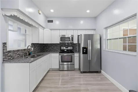 8304 Dot Lane Orlando FL 32809