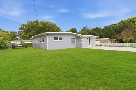 8304 Dot Lane Orlando FL 32809
