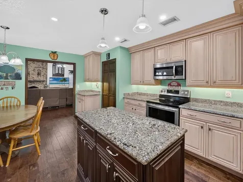 671 Quietwater Cove Altamonte Springs FL 32701