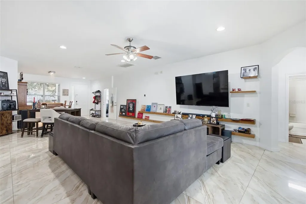 508 Debra Drive Brandon FL 33510